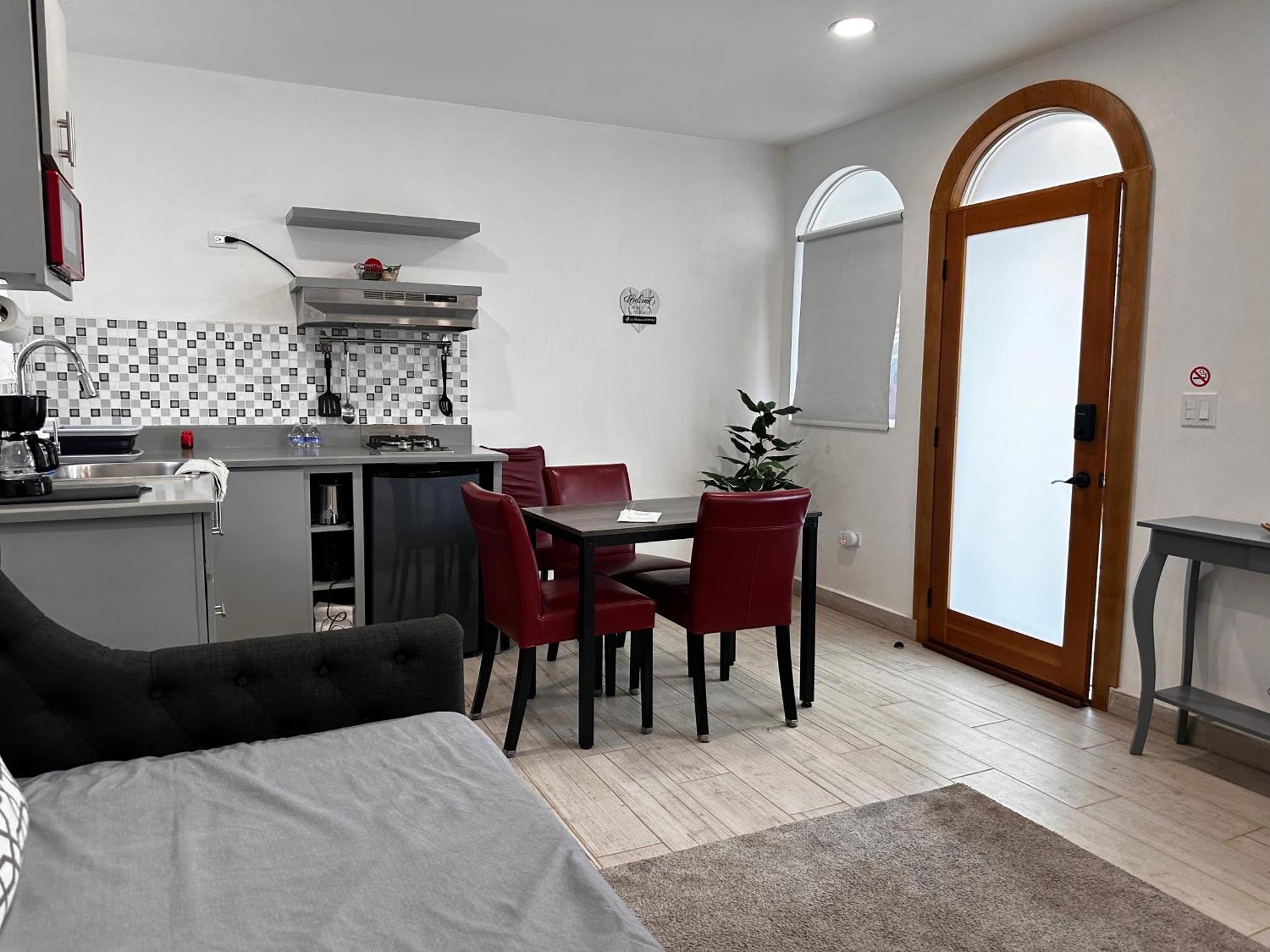 Las Mariposas Mini Suites 罗萨里托 外观 照片
