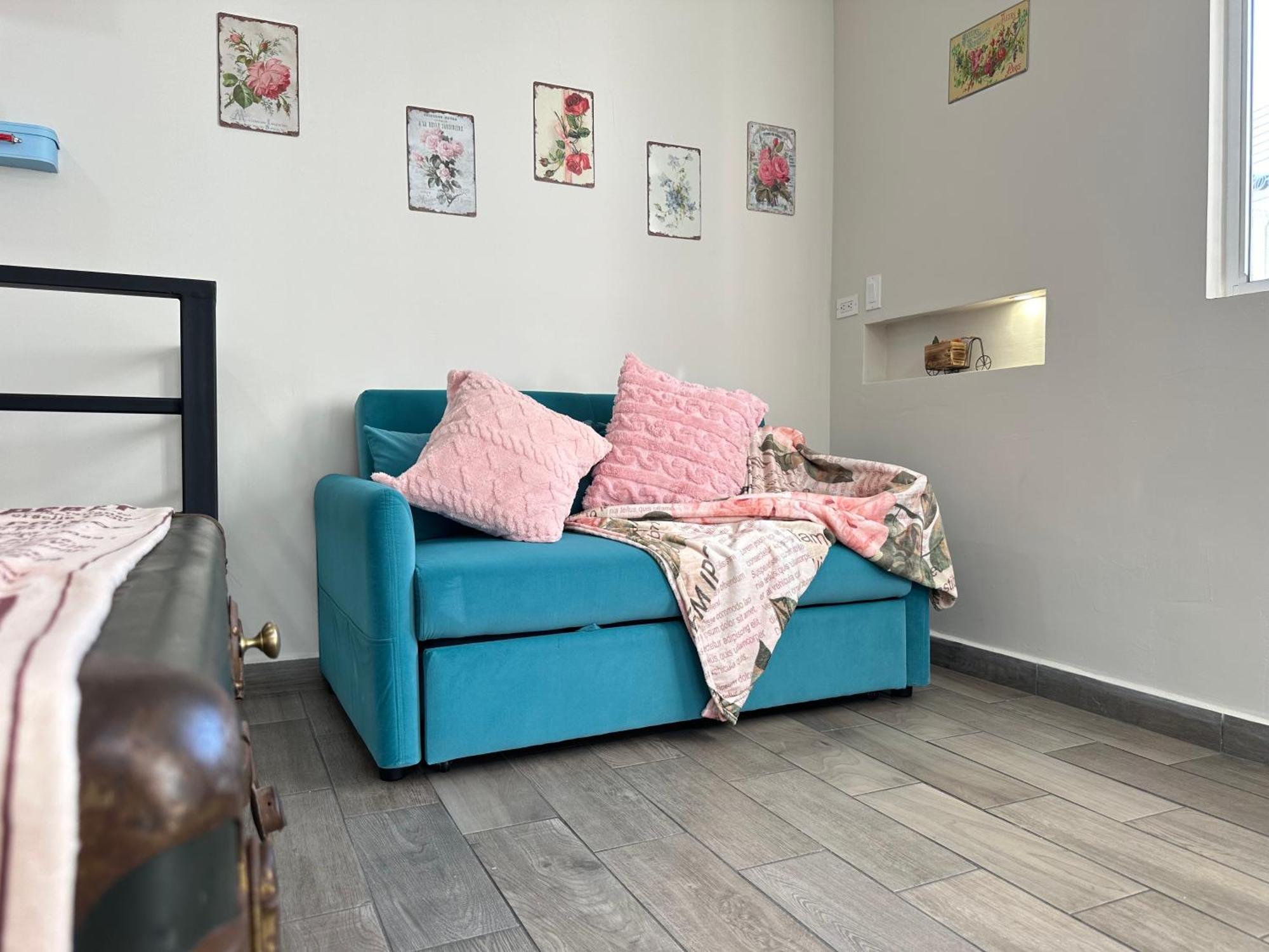 Las Mariposas Mini Suites 罗萨里托 外观 照片