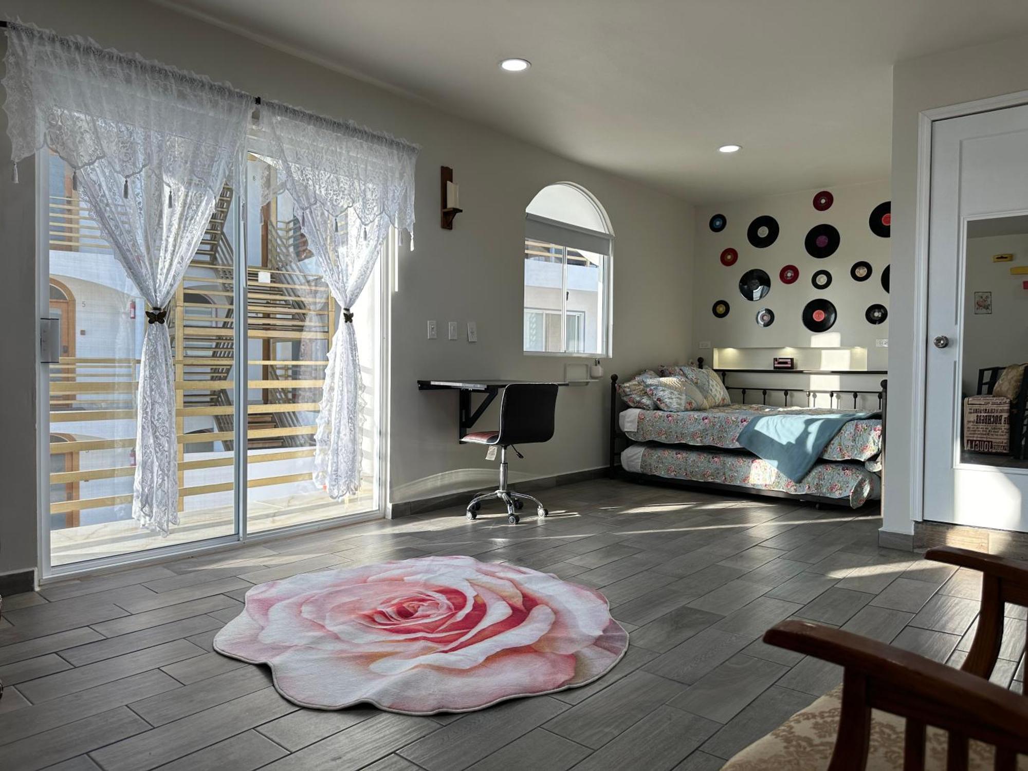 Las Mariposas Mini Suites 罗萨里托 外观 照片